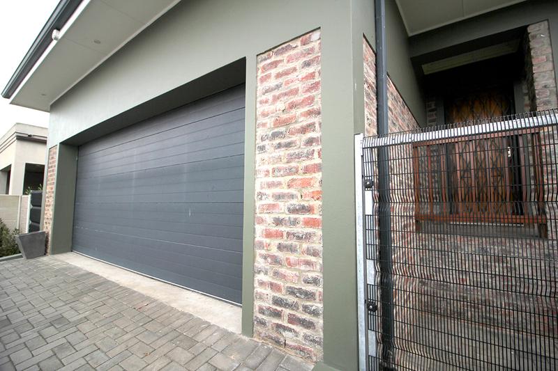 3 Bedroom Property for Sale in Reebok Western Cape